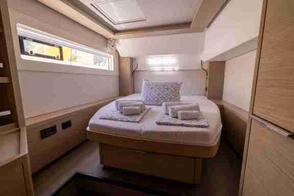 Image of No Limit II yacht #16