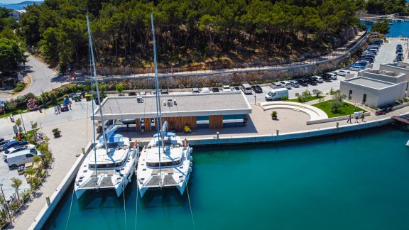 Image of No Limit II yacht #21