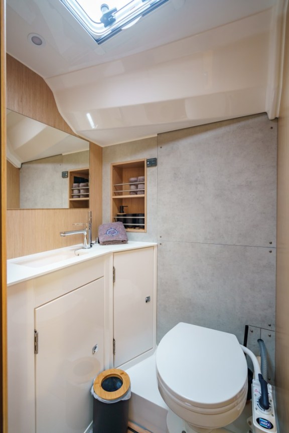 Image of Ostwind II yacht #17