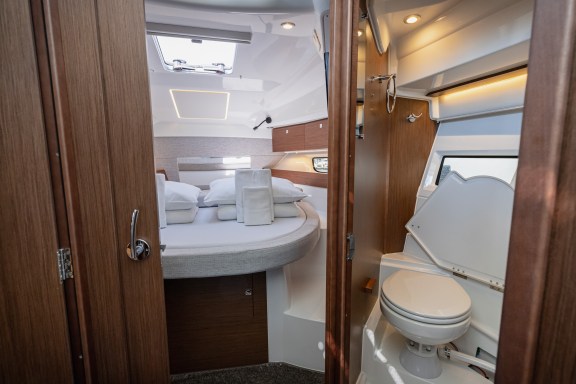 Image of Shearwater yacht #11