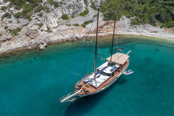 Image of Eleganza yacht #2