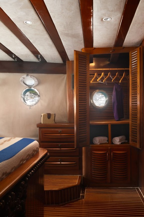 Image of Eleganza yacht #38