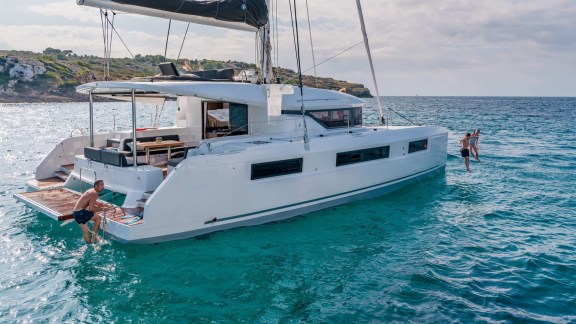 Image of Nauti Cat yacht #7