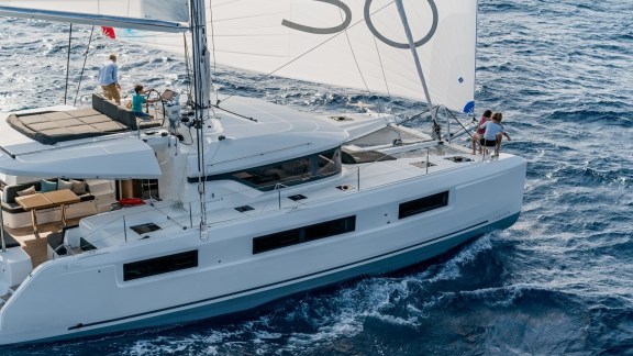 Image of Nauti Cat yacht #4