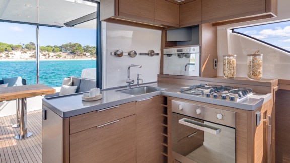 Image of Nauti Cat yacht #11