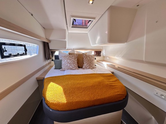 Image of One of Us yacht #11