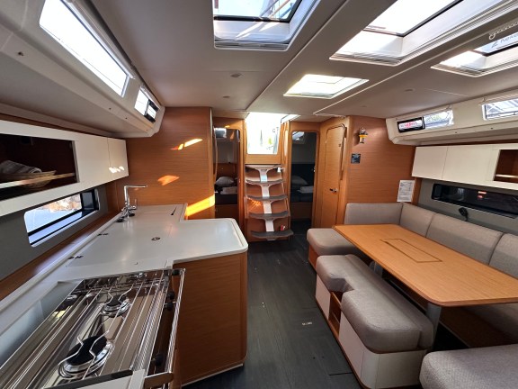 Image of TBA1 yacht #17