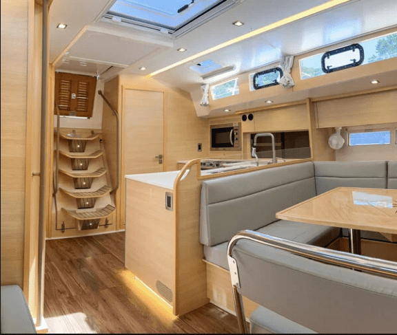 Image of Pura Vida yacht #3