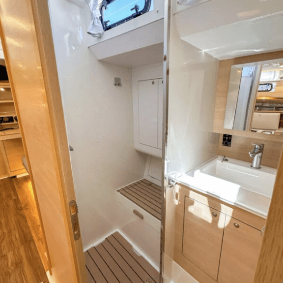 Image of Pura Vida yacht #8