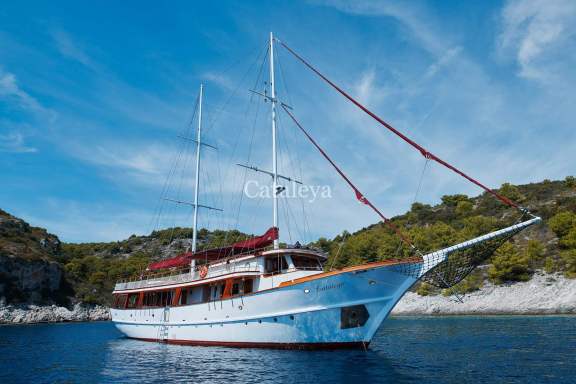 Image of Cataleya yacht #3