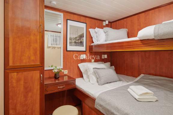 Image of Cataleya yacht #30