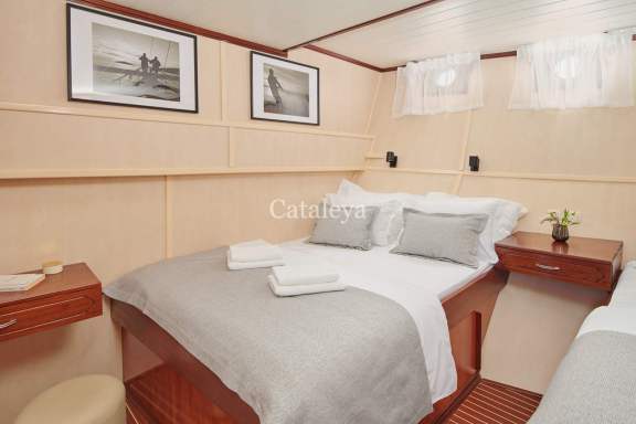 Image of Cataleya yacht #32