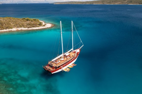 Image of Romanca yacht #9