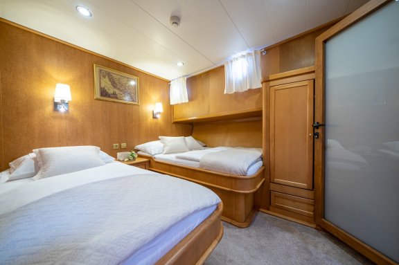 Image of Morning Star yacht #23