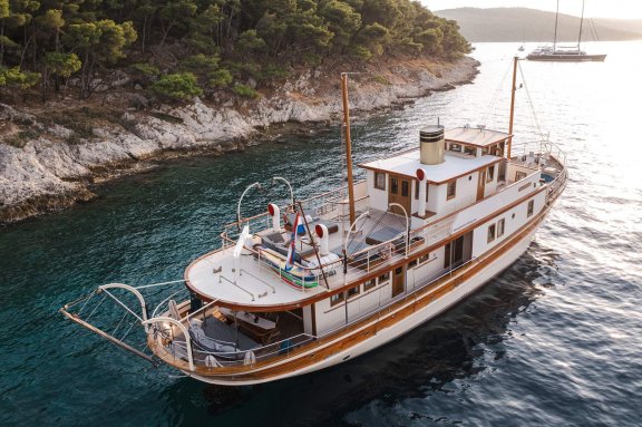 Image of Gallant yacht #8