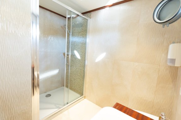 Image of Gallant yacht #32