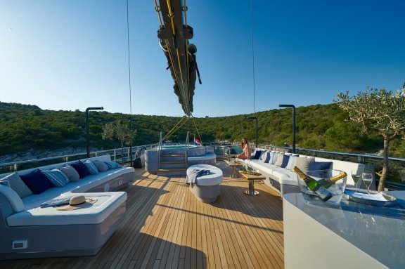 Image of Rara Avis yacht #15