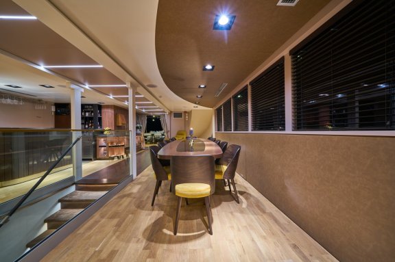 Image of Rara Avis yacht #30