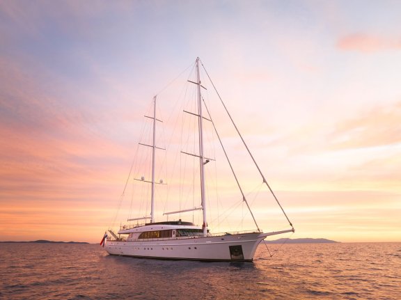 Image of Love Story yacht #4