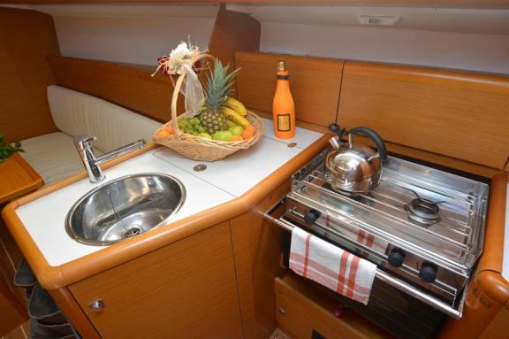 Image of Hasta Siempre yacht #9