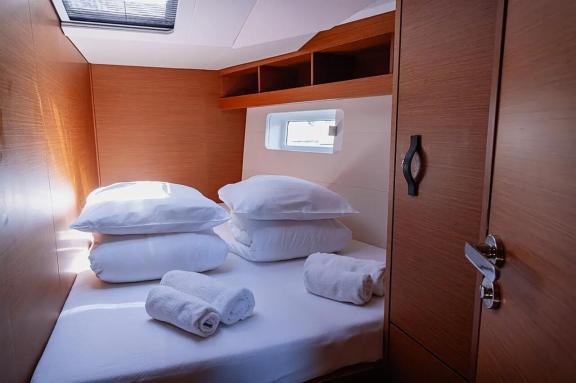 Image of El Yelmo yacht #14