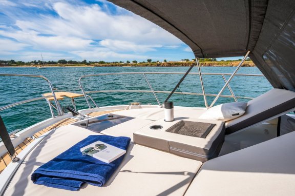 Image of Falcon yacht #12