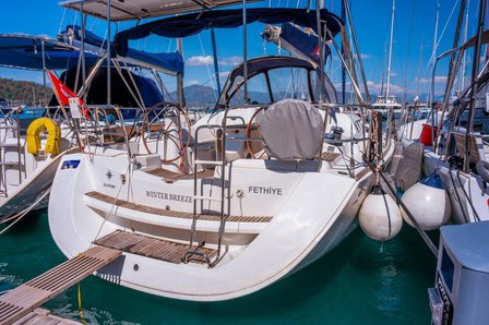 Image of Winter Breeze yacht #3