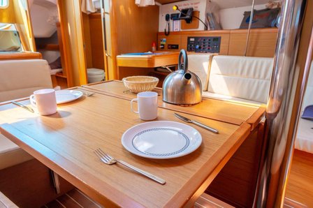 Image of Winter Breeze yacht #15