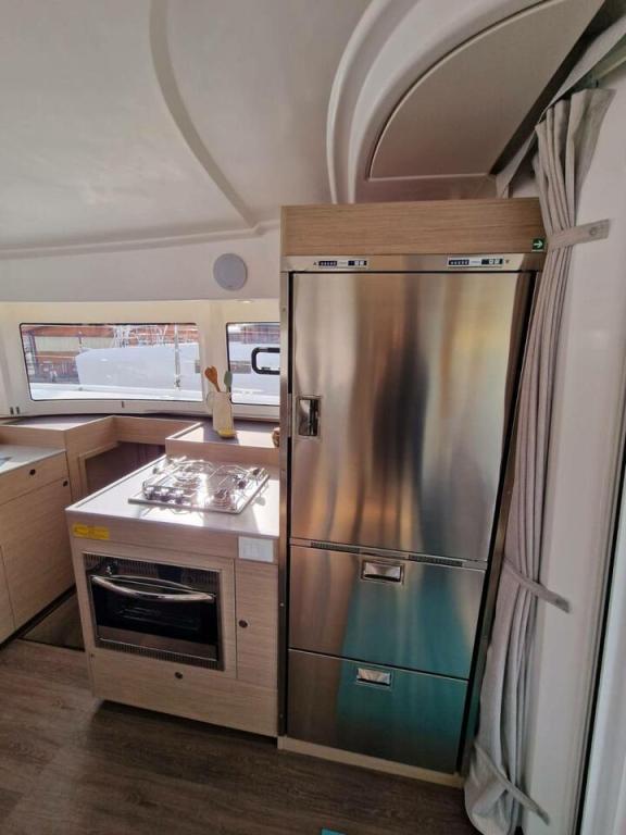 Image of New yacht #7