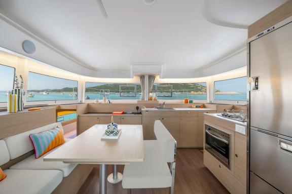 Image of New yacht #5