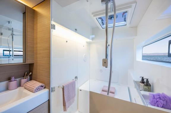 Image of New yacht #14