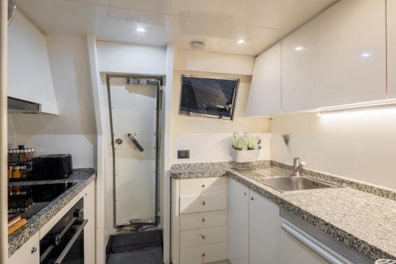 Image of Lady Lona yacht #13