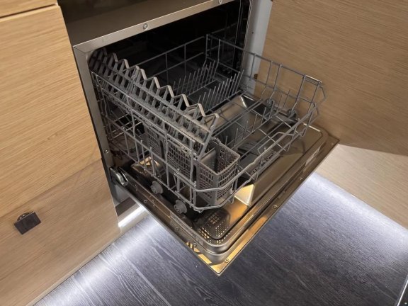 Image of Kahuna yacht #21