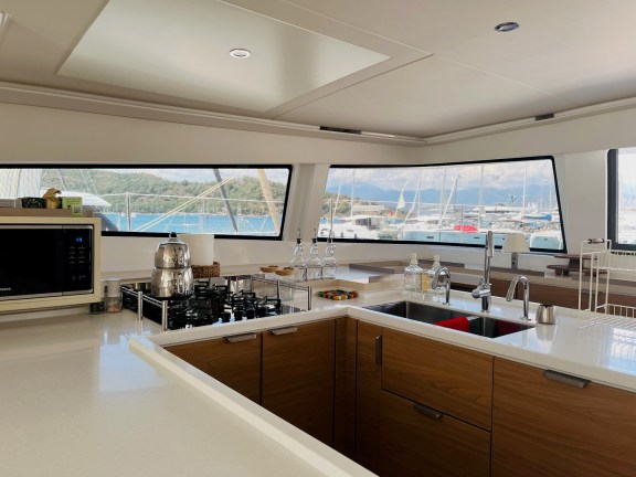 Image of La Brise 2 yacht #14