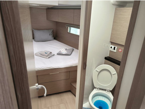 Image of Okeanida yacht #33