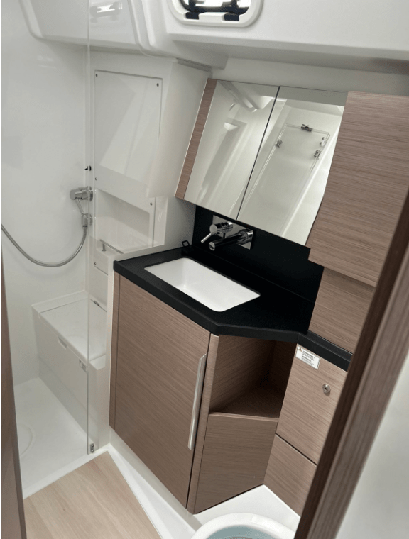 Image of Okeanida yacht #34