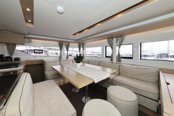 Image of Zarathustra yacht #34