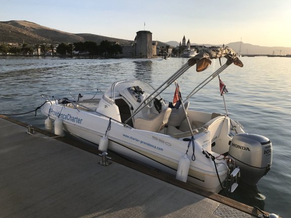 Image of Benetau Flyer 550 Sun Deck yacht #12