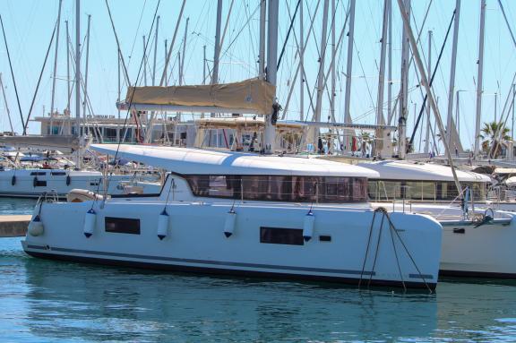 Image of Poppy yacht #12