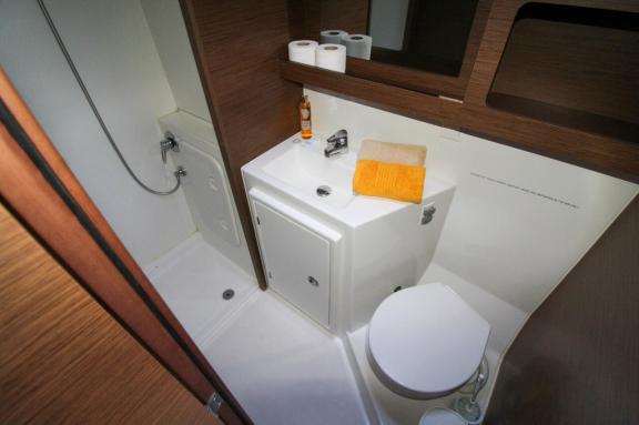 Image of Poppy yacht #22