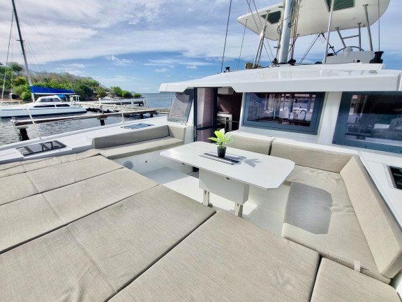 Image of Breezin yacht #13