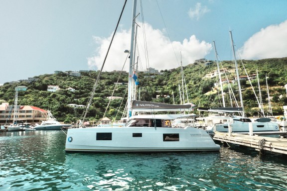 Image of Untethered yacht #11