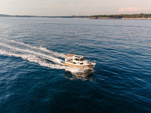 Image of H2 yacht #8