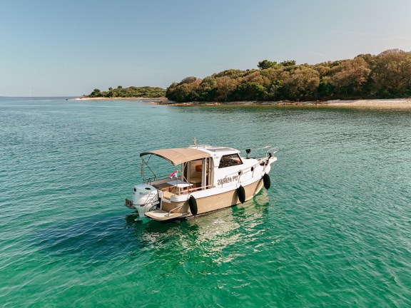 Image of H2 yacht #3