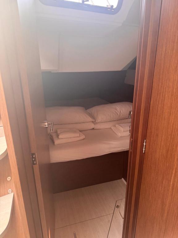 Image of Tria yacht #10