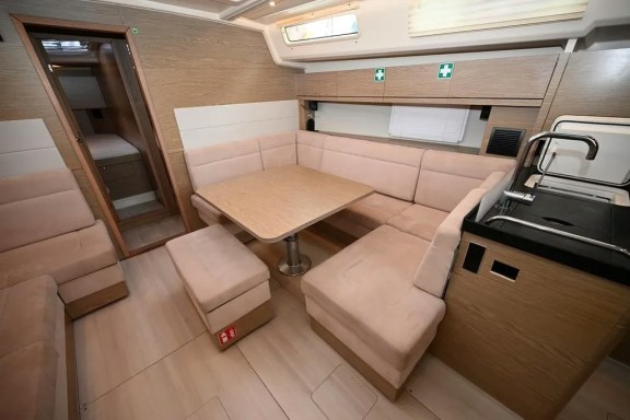 Image of Foxtrot yacht #11