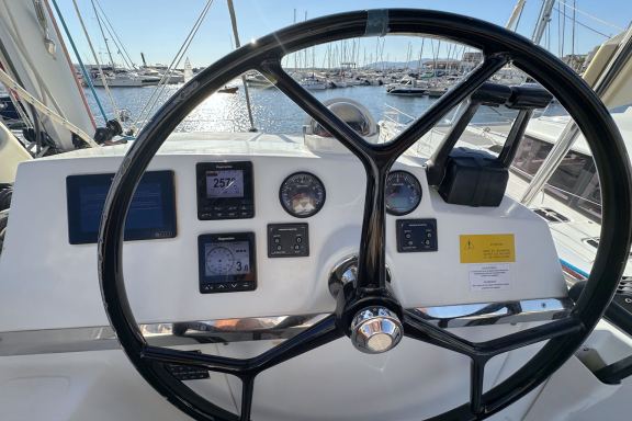 Image of Escape yacht #6