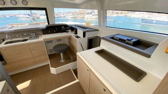 Image of Escape yacht #9