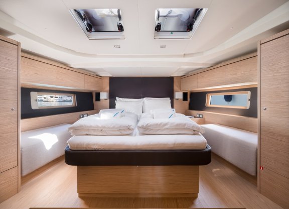 Image of Mamamia yacht #11