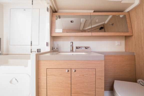 Image of Mamamia yacht #16